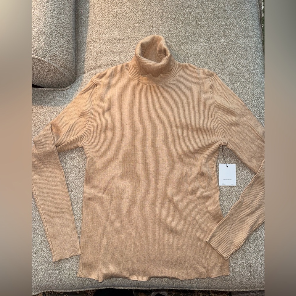 Nine West Tan Turtleneck